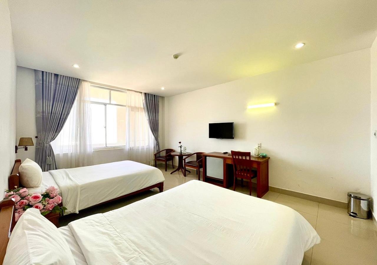 My Khe 2 Da Nang Seafront Hotel Екстер'єр фото