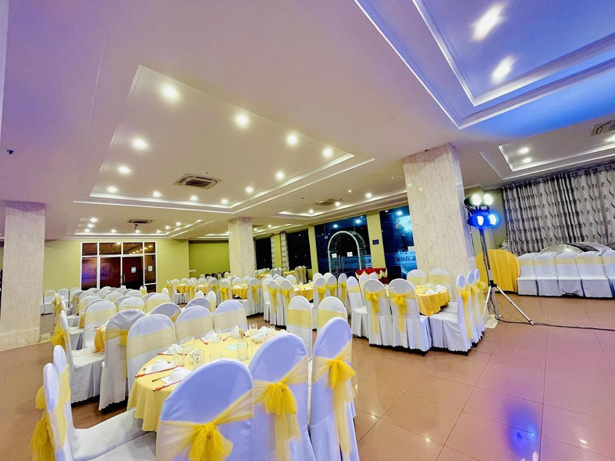 My Khe 2 Da Nang Seafront Hotel Екстер'єр фото