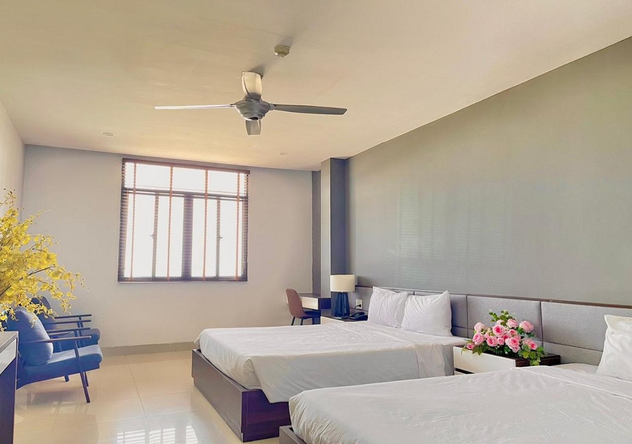 My Khe 2 Da Nang Seafront Hotel Екстер'єр фото