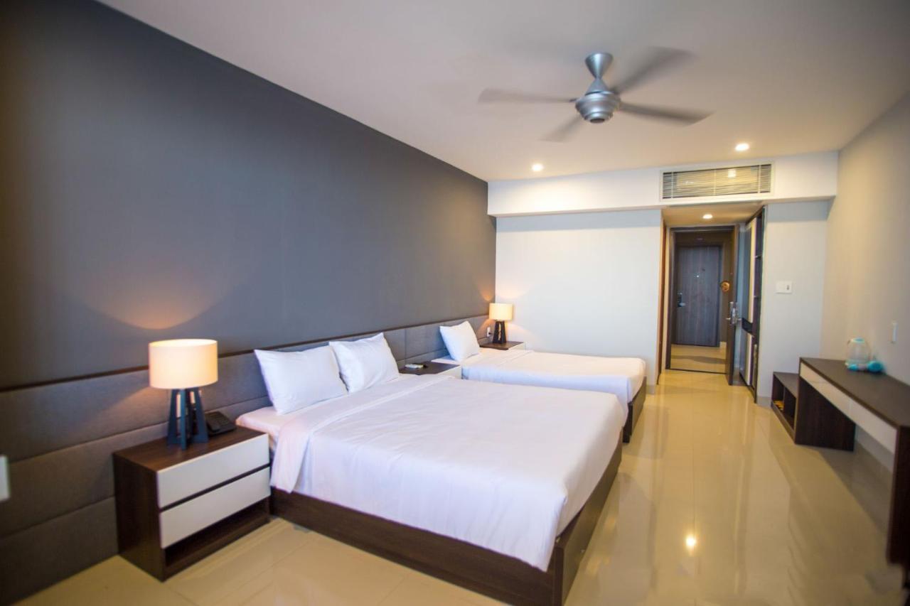 My Khe 2 Da Nang Seafront Hotel Екстер'єр фото